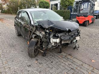 Vrakbiler auto Renault Captur 1.3 TCE 150 16V 2019/4