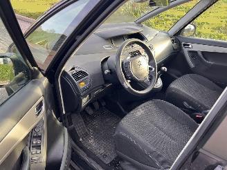 Citroën C4 PICASSO 1.6 HDi picture 5