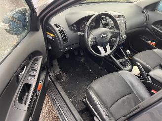 Kia Cee d 1.6-16V  CVVT ombi picture 5