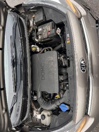 Kia Picanto 1.0-12V picture 6