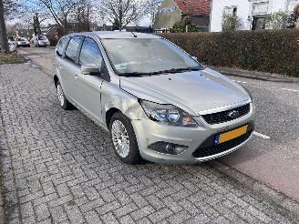 Dezmembrări autoturisme Ford Focus 1.8-16V 2009/10