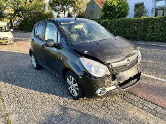 krockskadad bil auto Opel Agila 1.0-12V 2012/6