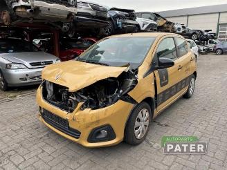 Coche siniestrado Peugeot 108 108, Hatchback, 2014 1.0 12V 2016/12