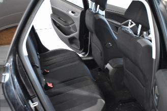 Peugeot 308 1.2 PureTech Style picture 15