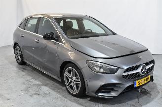 škoda osobní automobily Mercedes B-klasse 180 AMG Line 2023/1