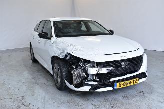 krockskadad bil auto Peugeot 308 1.2 PT Act. Pack Bns 2024/2