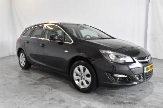 Auto incidentate Opel Astra SPORTS TOURER 2015/12