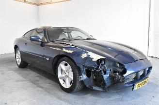 krockskadad bil auto Jaguar Xk-8 4.0 V8 Coupé 2001/1
