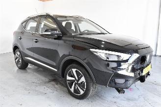 krockskadad bil auto MG ZS EV EV Long R Comfort 2023/9