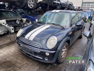 Vrakbiler auto Mini Cooper Mini One/Cooper (R50), Hatchback, 2001 / 2007 1.6 16V Cooper 2006/4