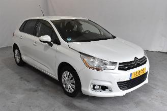 Damaged car Citroën C4 1.2 PureT. Ligne Bns 2015/1