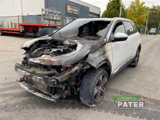 Auto da rottamare Peugeot 5008 5008 II (M4/MC/MJ/MR), MPV, 2016 / 2024 1.2 12V e-THP PureTech 130 2021/8