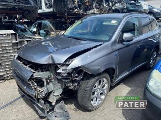 Salvage car Mitsubishi Outlander Outlander (GF/GG), SUV, 2012 / 2022 2.0 16V PHEV 4x4 2014/5