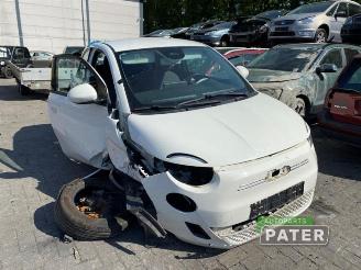 Fiat 500E 500e (332), Hatchback, 2020 42 kWh 3+1 picture 2