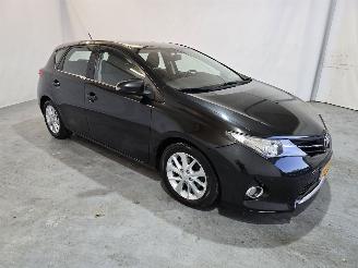 Unfallwagen Toyota Auris 2.0D Bussines Pro 2014/7