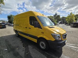 krockskadad bil bedrijf Mercedes Sprinter 1.8 NGT 366 HDDC 2017/6