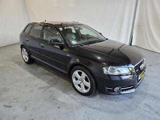 krockskadad bil auto Audi A3 1.2 TFSI Amb. PL.S. 2011/2