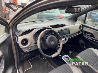 Toyota Yaris Yaris III (P13), Hatchback, 2010 / 2020 1.5 16V Hybrid picture 9