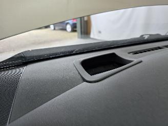 Toyota Prius 1.8 Plug-in Aspiration picture 38