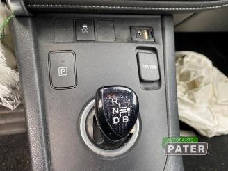 Toyota Auris Auris (E18), Hatchback 5-drs, 2012 / 2019 1.8 16V Hybrid picture 12