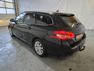Peugeot 308 1.2 PureTech Style picture 5
