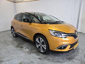 Voiture accidenté Renault Scenic 1.2 TCe Intens 2017/12