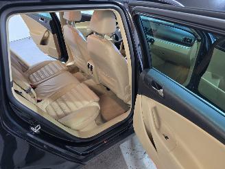 Volkswagen Passat 2.0 FSI Highline Business picture 16