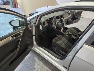 Volkswagen Golf Variant 1.0 TSI Connected Series picture 14