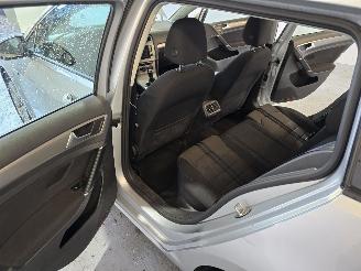 Volkswagen Golf Variant 1.0 TSI Connected Series picture 13