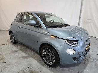 damaged passenger cars Fiat 500 RED 42 kWh 2021/12