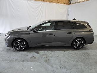 Peugeot 308 1.2 PureTech Allure Pack Business picture 4