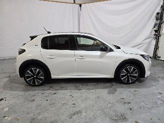 Peugeot e-208 EV Active 50 kWh picture 8