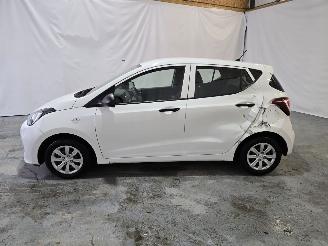 Hyundai I-10 1.0i i-Motion picture 4