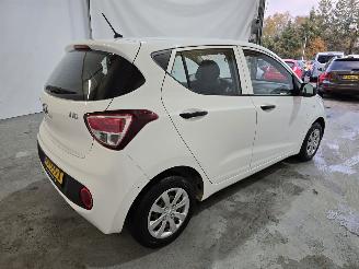 Hyundai I-10 1.0i i-Motion picture 7