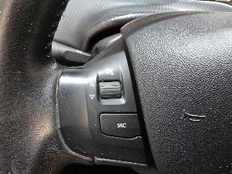 Peugeot 2008 1.2 PureTech Active picture 26