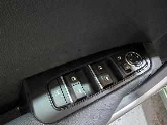 Kia Ceed 1.6 GDI PHEV DynamicPlusLine picture 30