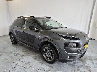 krockskadad bil auto Citroën C4 cactus 1.2 PureTech Shine 2015/8