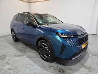 Vaurioauto  passenger cars Peugeot 5008 E Avantage 73kwh 2025/1