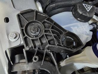 Peugeot 208 1.2 PureTech 75 Style picture 12