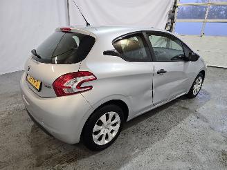 Peugeot 208 1.0 Pure Tech Like picture 7