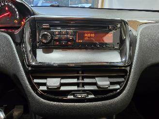 Peugeot 208 1.0 Pure Tech Like picture 24