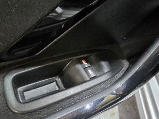 Peugeot 208 1.0 Pure Tech Like picture 18