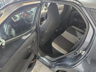 Toyota Aygo 1.0 VVT-i x-play picture 21