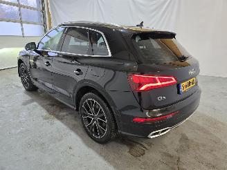 Audi Q5 55 e TFSI quattro Competition picture 5