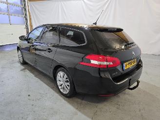 Peugeot 308 1.2 PureTech Blue Lease picture 5