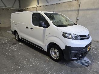 skadebil auto Toyota ProAce Worker 2.0 D-4D Cool Comfort Long 2017/1