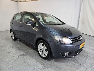 skadebil auto Volkswagen Golf plus 1.2 TSI Highline BlueMotion 2010/1