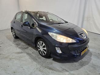 Damaged car Peugeot 308 1.6 VTi Signature 2010/1