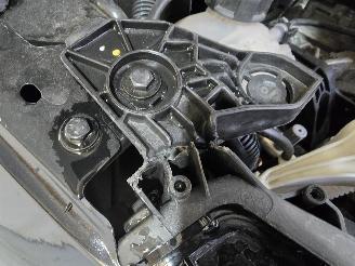 Peugeot 208 1.2 PureTech 100 Allure picture 15