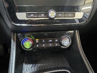 MG ZS EV Luxury 45 kWh picture 36